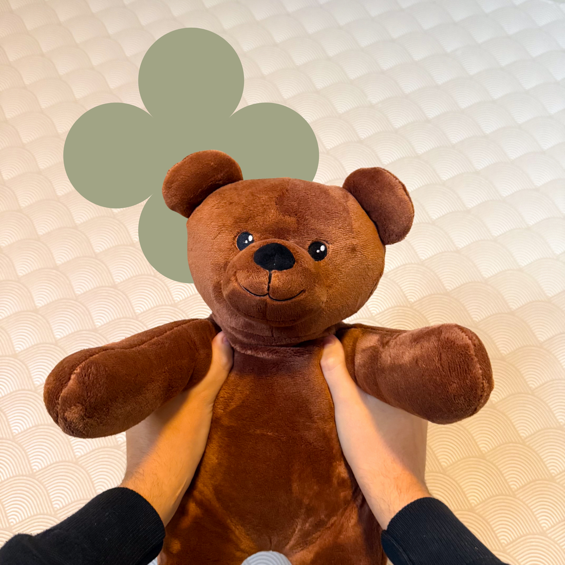 Knuffelen, oxytocine en welzijn: hoe Hugsback verzwaringsknuffel 2 kg diepe druk helpt