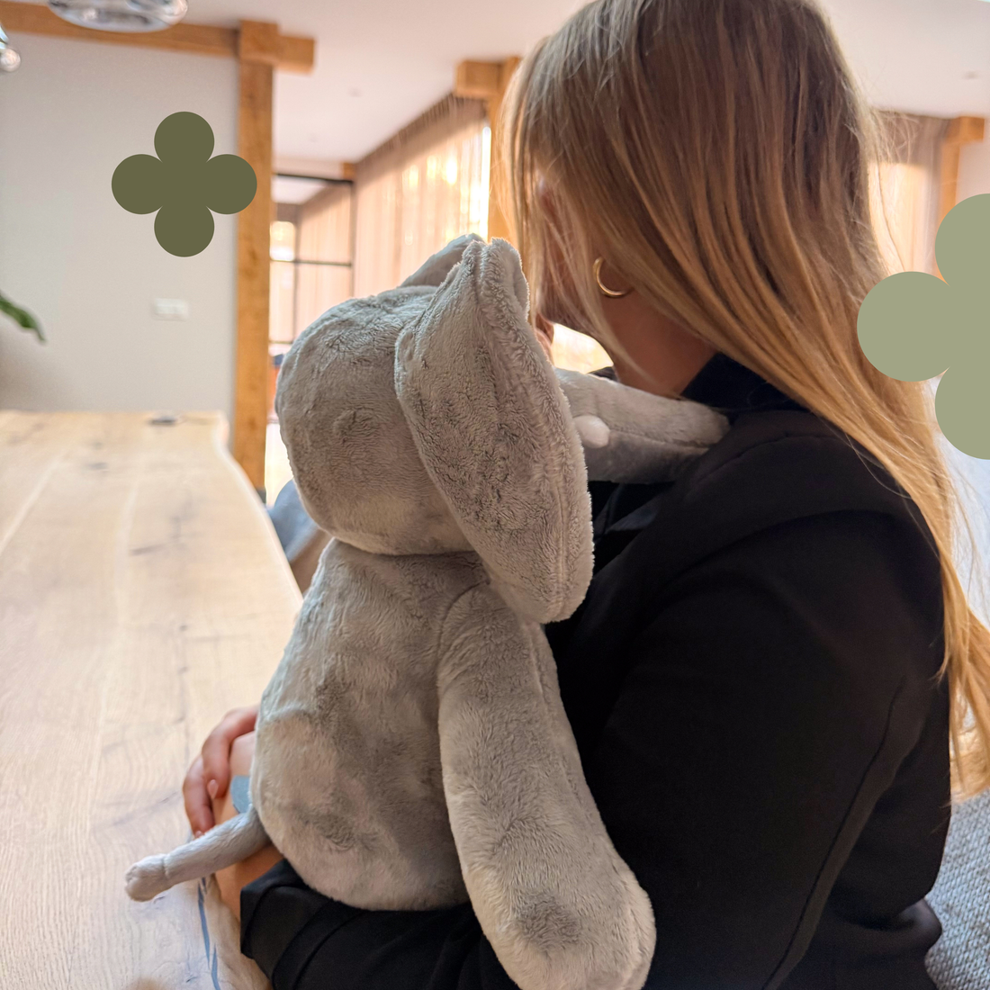 Nachtelijke overprikkeling? Ontdek hoe diepe druk en Hugsback helpen om sneller terug te keren naar rust tijdens nachtelijke onrustmomenten.