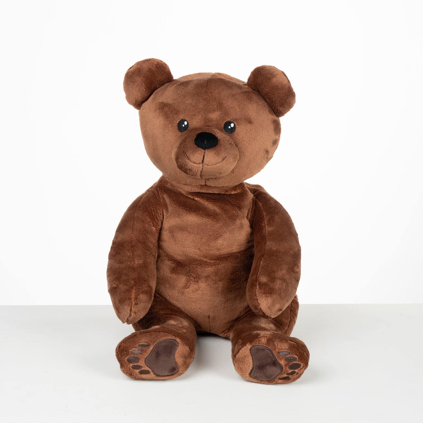 "Kind met zachte verzwaringsknuffel voor rust en comfort"